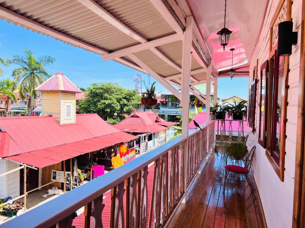 Hotel Casa Le Parc - Main Street Bocas del Toro Exterior foto